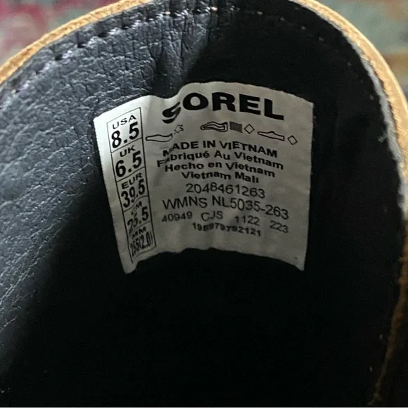 Sorel - Women’s Joan Now Lace Boot Caribou Buff Black - size 8.5 - Picture 10 of 10